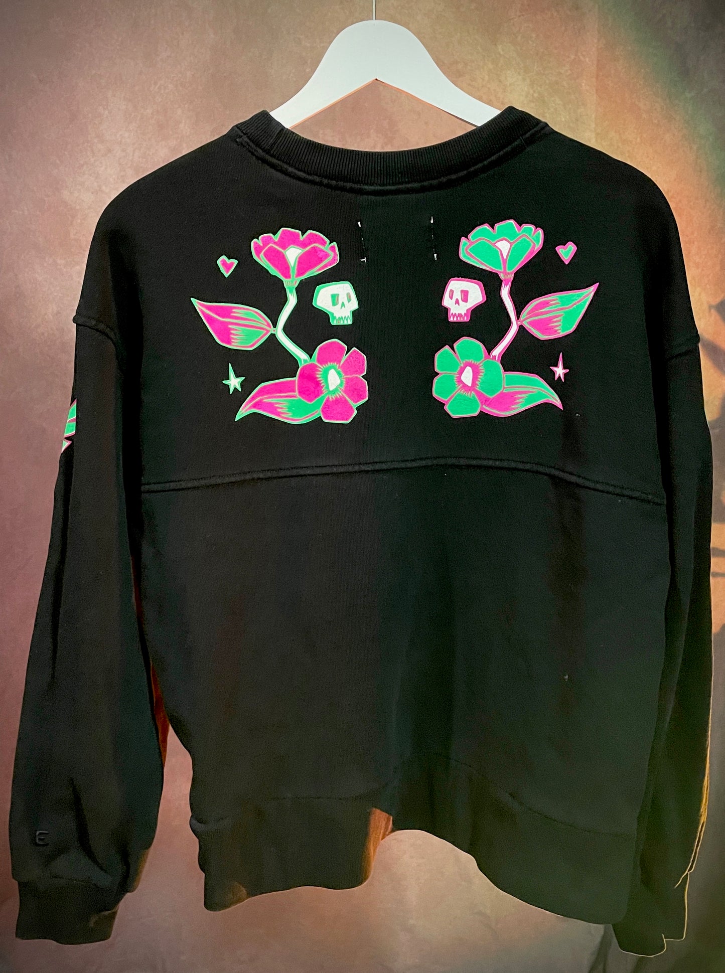 Medium Sweatshirt - Fluorescent Flowers